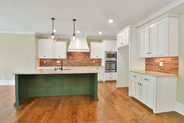 Colonial Whtie Granite